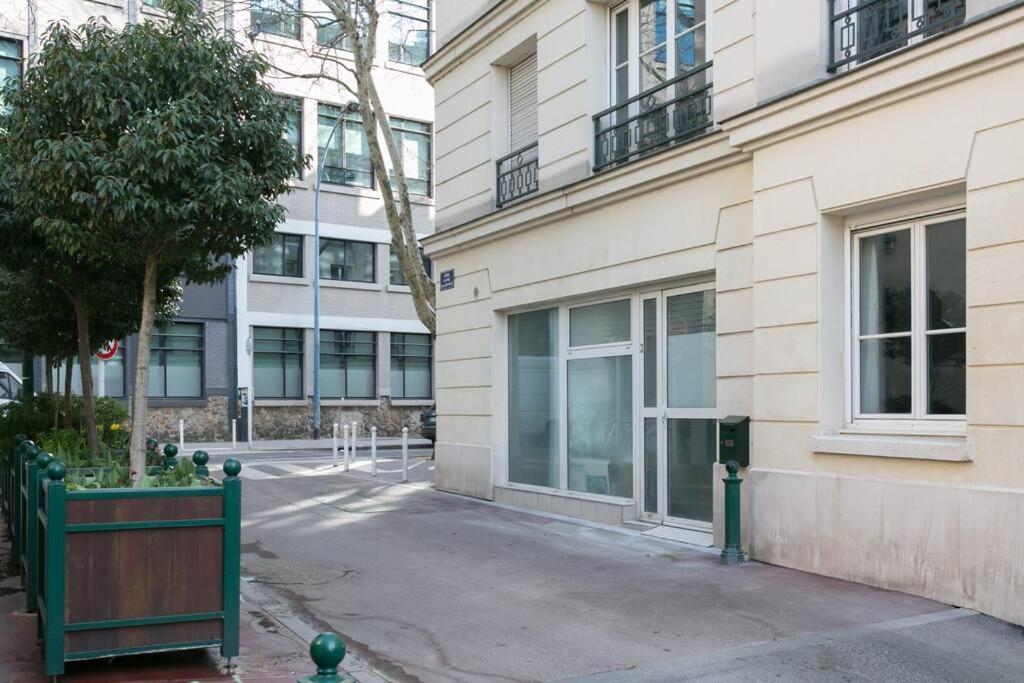 Rose, Appartement Confortable Proche Metro Montrouge Exterior foto